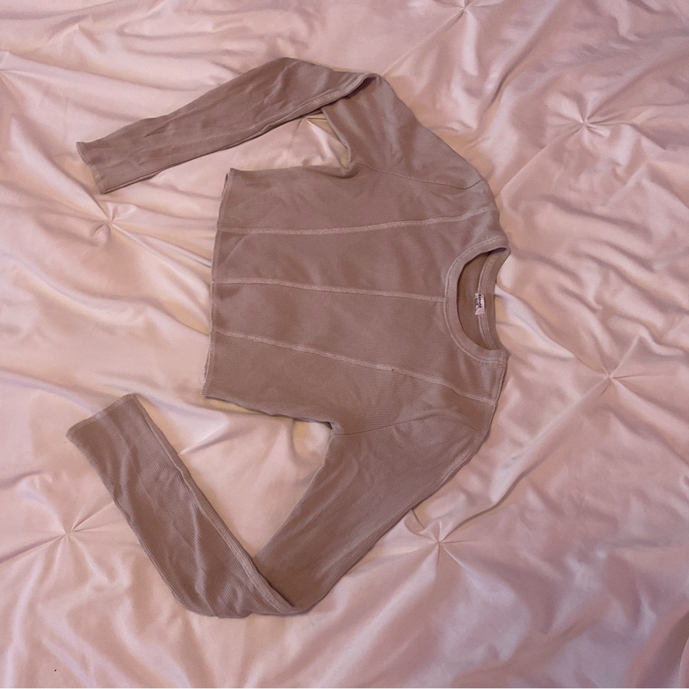 Garage long sleeve crop top